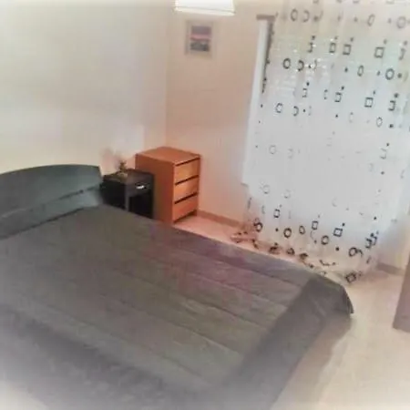 公寓 Beautiful Two Bedroom With Garage 波尔蒂芒