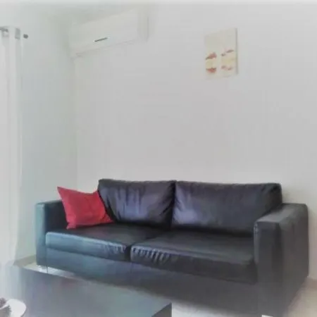 Beautiful Two Bedroom With Garage Apartmán *