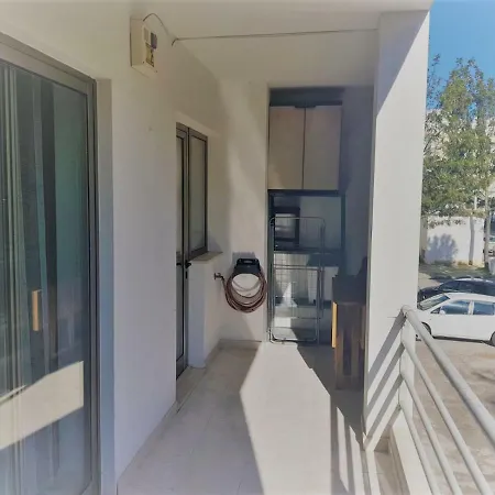 Apartmán Beautiful Two Bedroom With Garage *