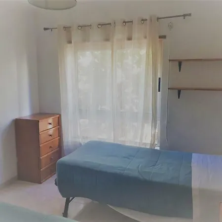 Beautiful Two Bedroom With Garage Portimão