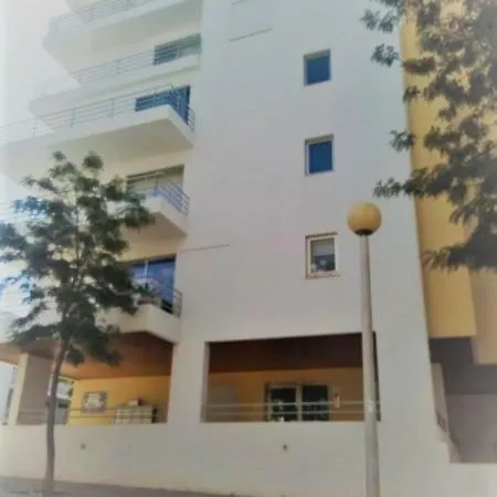 Beautiful Two Bedroom With Garage Apartmán